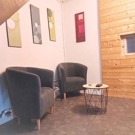 Appartement Duplex Avec Terrasse à Lempdes Extérieur photo